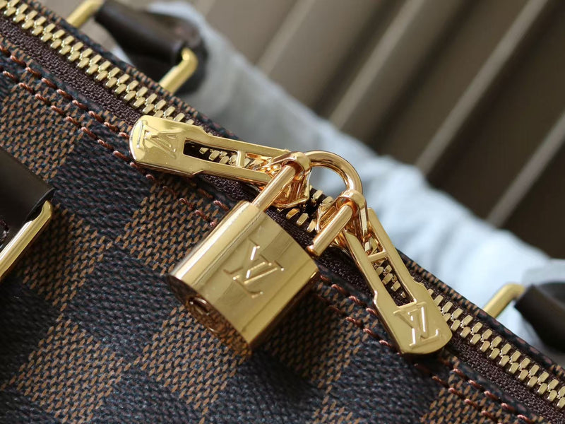 Pre-Owned Louis Vuitton Damier Ebene Speedy 25 Bag – Restored by Empyrean