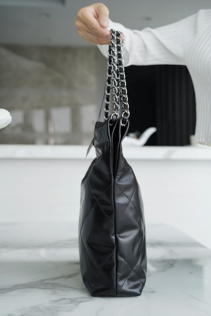 Pre-Owned Chanel 22 Bags – Restored by Empyrean