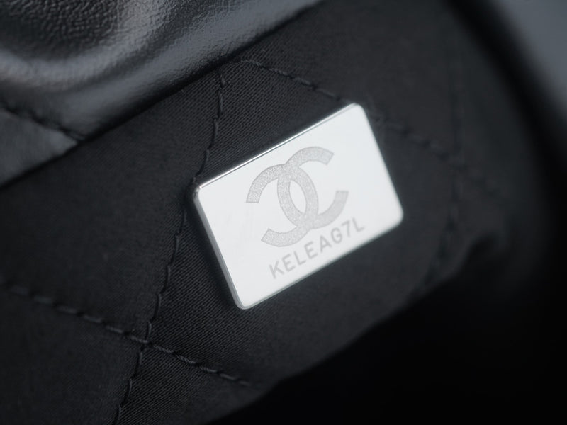 Pre-Owned Chanel 22 Bags – Restored by Empyrean
