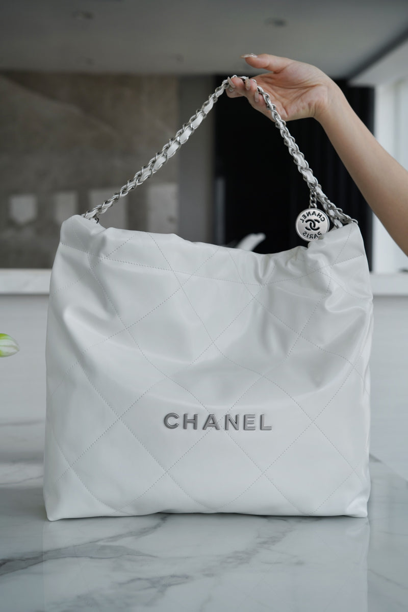 Pre-Owned Chanel 22 Bags – Restored by Empyrean