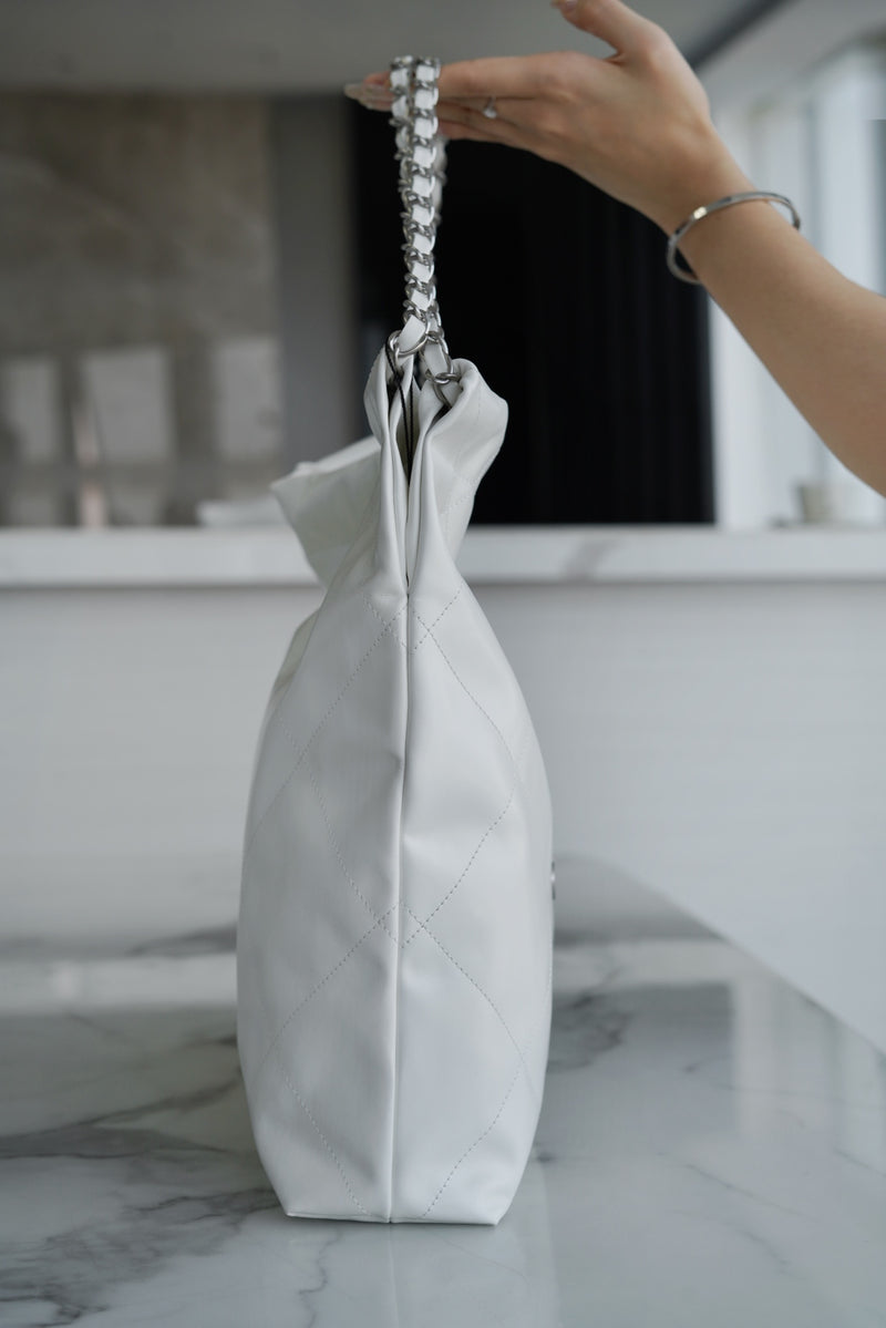 Pre-Owned Chanel 22 Bags – Restored by Empyrean