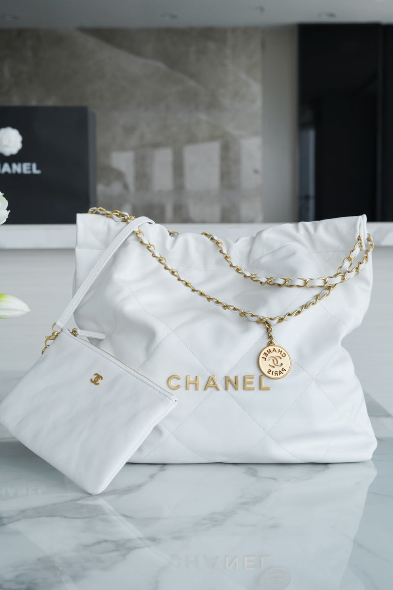 Pre-Owned Chanel 22 Bags – Restored by Empyrean