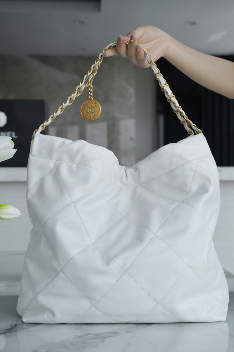 Pre-Owned Chanel 22 Bags – Restored by Empyrean