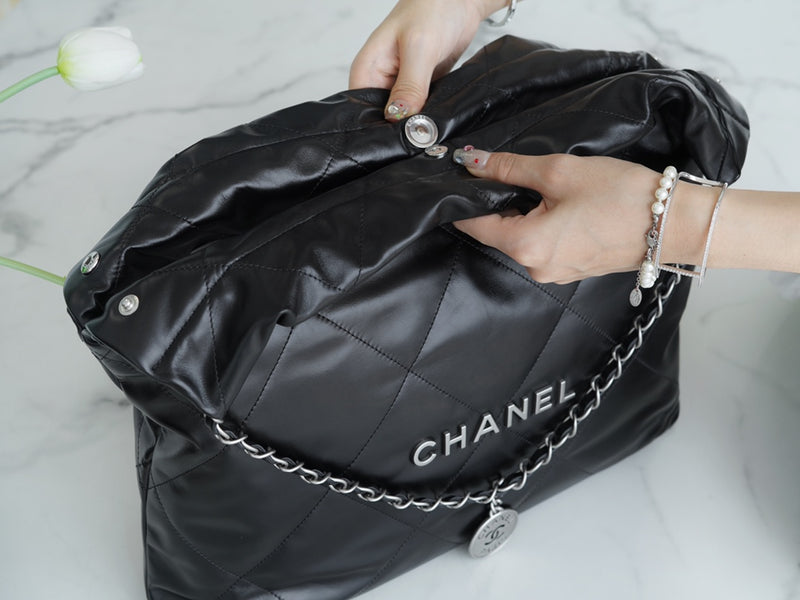 Pre-Owned Chanel 22 Bags – Restored by Empyrean
