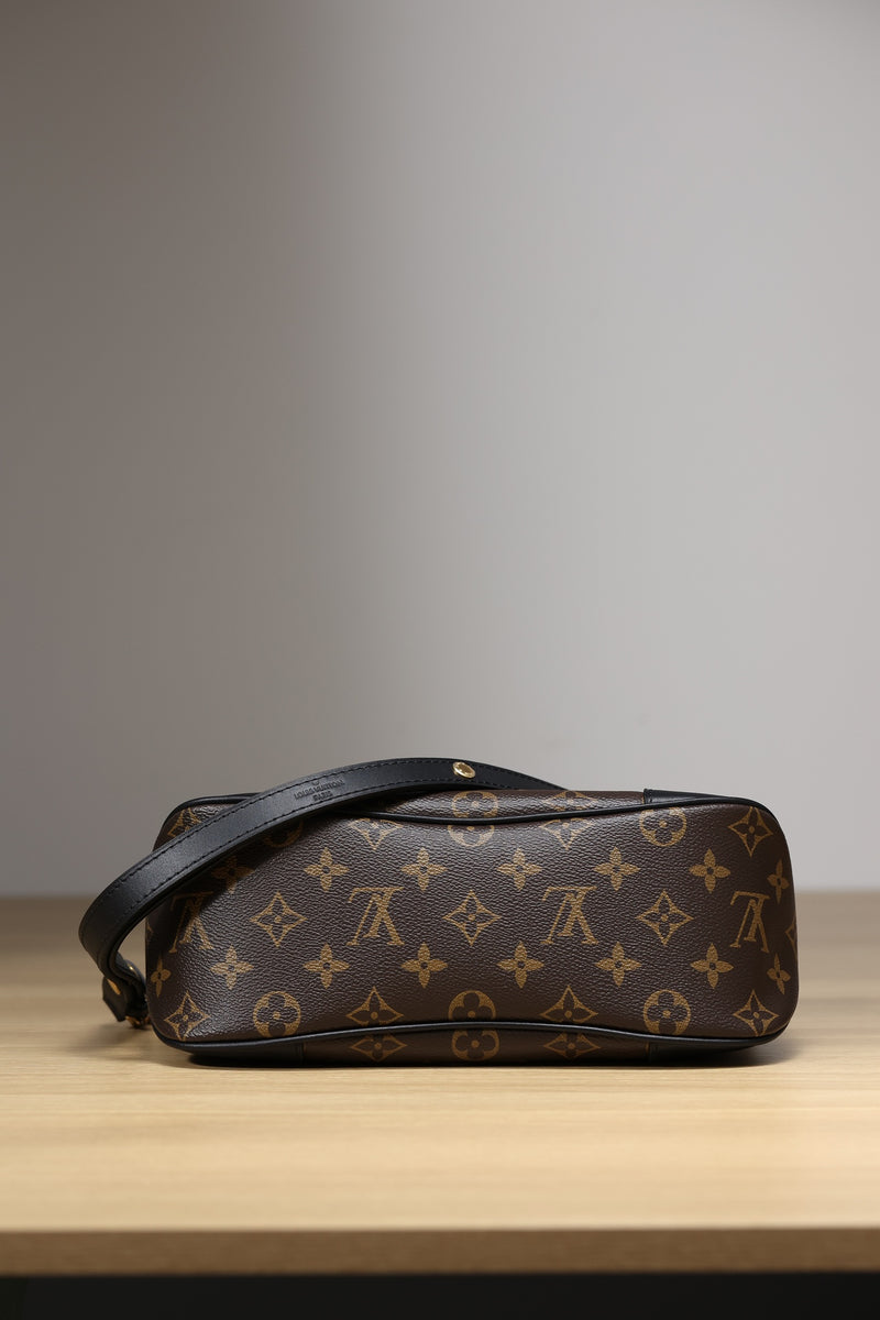 Pre-Owned Louis Vuitton Boulogne Bag – Restored by Empyrean
